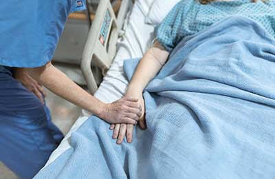 針對(duì)性護(hù)理對(duì)腦挫裂傷患者康復(fù)的影響